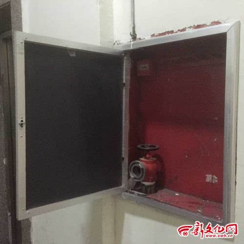 且同時符合下列條件的老舊住宅區