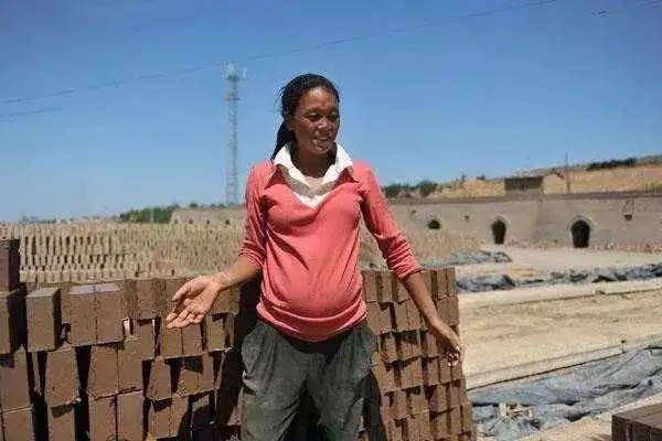 他時常跟我提起在老家農村種地的生活